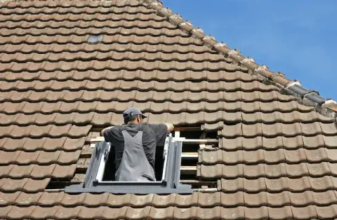 Pose de velux - Dampierre-sur-le-Doubs